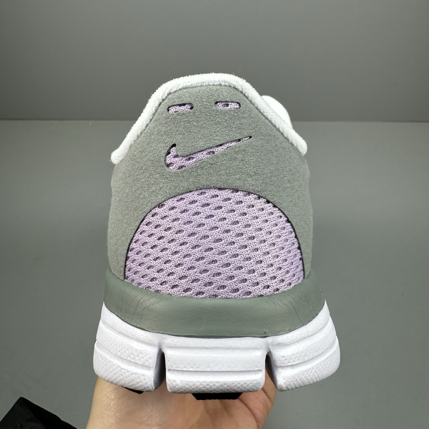  奥特莱斯订单 NIKE FREE 3.0 赤足跑步鞋  质感新焕升级，专为短打跑造#鞋如面袜般子柔贴软