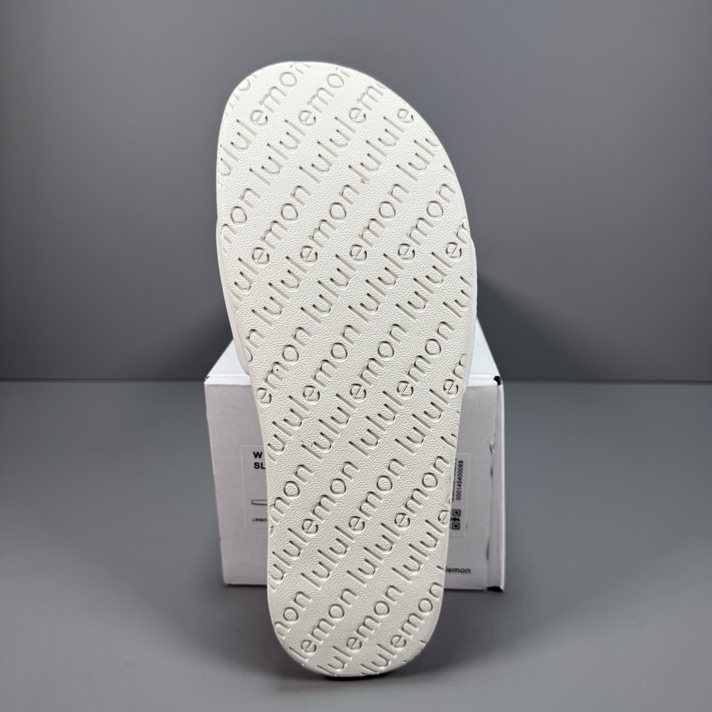 
新款顶级出货 Lululemon W Restfeel Slide 露露乐夏季沙滩一字拖 尺码：35.