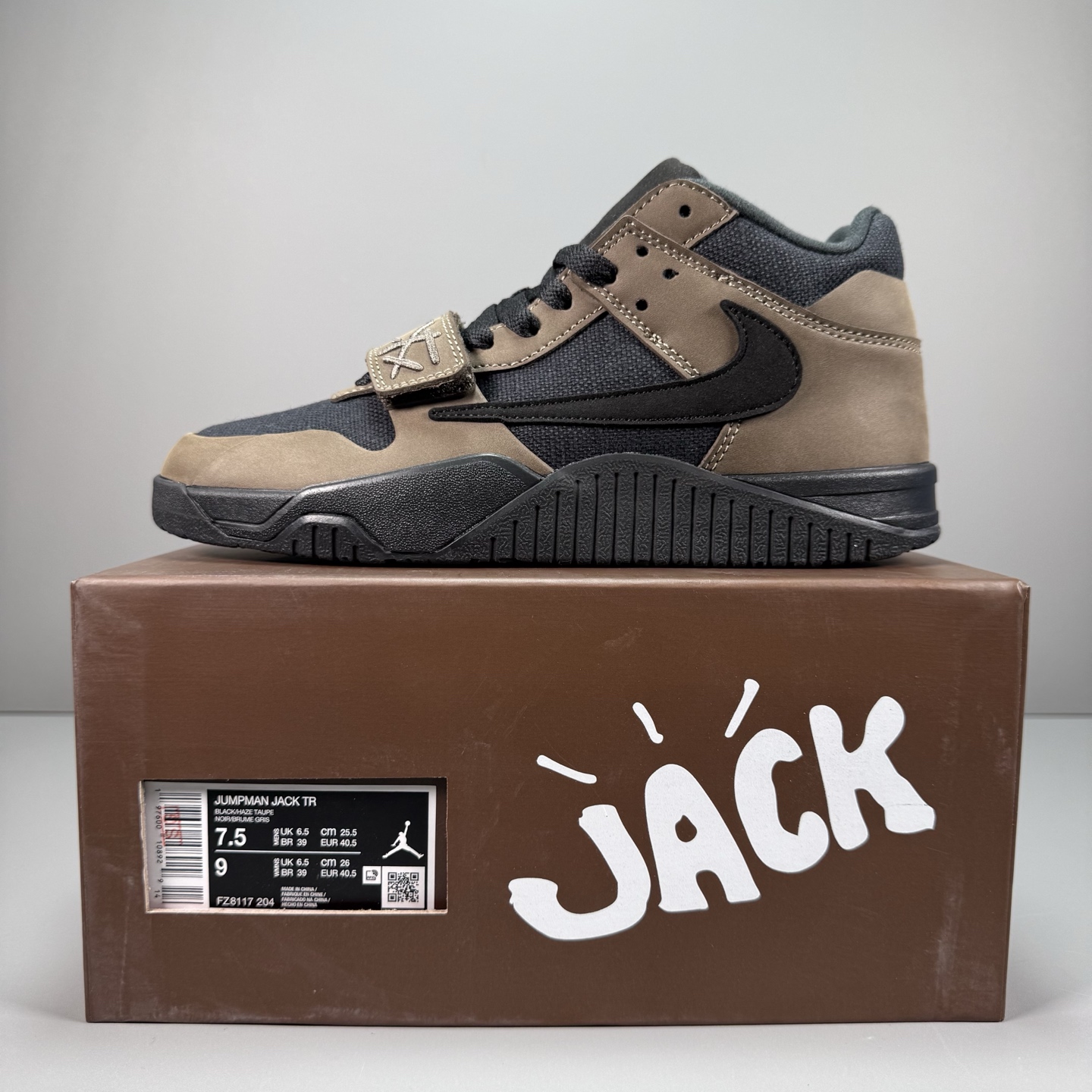   Travis Scott x Jordan Jumpman Jack  中帮 棕色 尺码36-47.