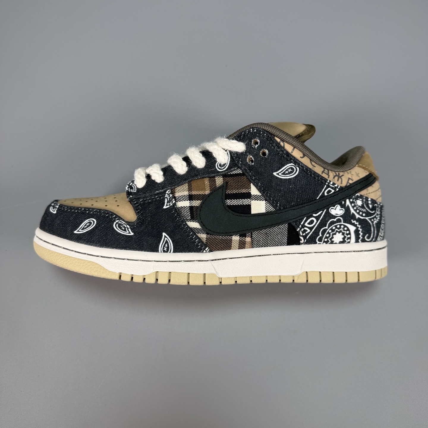 Travis Scott x NK SB Dunk Low TS联名腰果花 CT5053-001 原厂