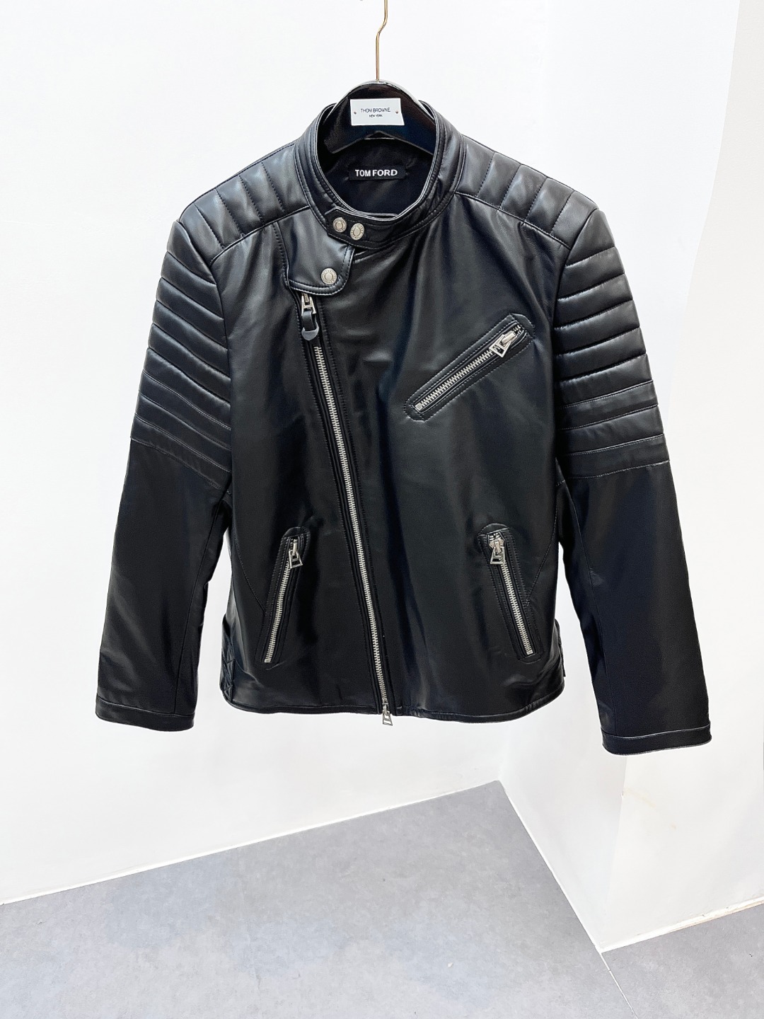 NO:675843,Brand tf material imported sheepskin craftsmanship size 48-56 (special size customization), tom ford, sheepskin, Top Customize19860909品牌tf 材质进口绵羊皮 工艺 尺码48-56（特殊尺码定制）,,tom ford,sheepskin,Top Customize1,Men's clothing