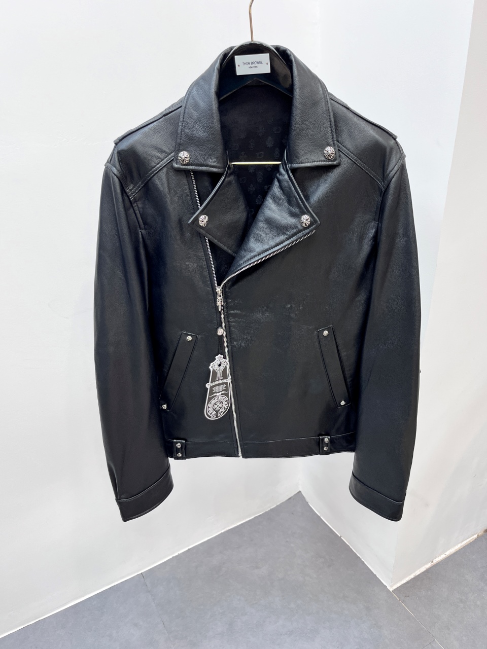 NO:675869,Brand D Chrome Hearts Material Imported Cowhide Craft Embroidery Size 48-56 (Special Size Customization),,chrome hearts,cowhide,Top Customize119860909品牌D克罗心 材质进口牛皮 工艺刺绣 尺码48-56（特殊尺码定制）,,chrome hearts,cowhide,Top Customize1,Men's clothing