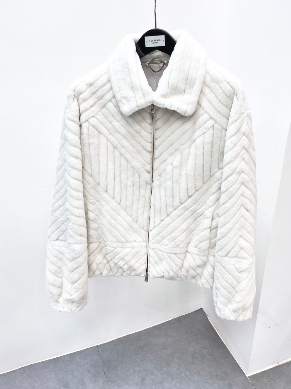 NO:674853,Brand fendi picture and trademark were washed and typed incorrectly. Can be replaced. Material imported velvet. Craftsmanship. Size 48-56 (special size customization),,fendi,Top Customize119860909品牌fendi 图片商标水洗打错.可以更换 材质进口天鹅绒 工艺 尺码48-56（特殊尺码定制）,,fendi,Top Customize1,Men's clothing