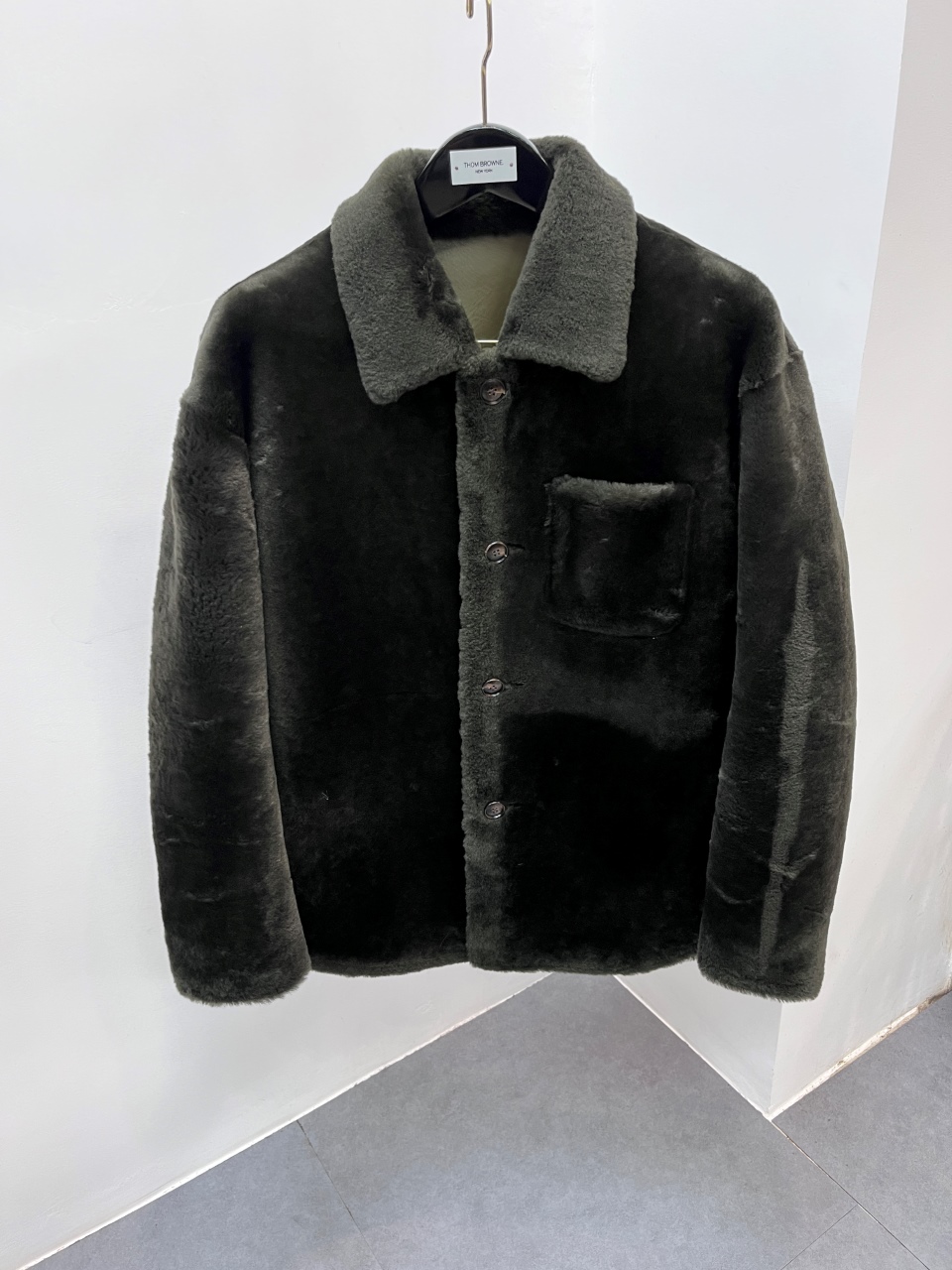 NO:676297,Brand lp material imported original ecological fur integrated craftsmanship reversible size 48-56 (special size customization), loro piana, Top Customize19860909品牌lp 材质进口原生态皮毛一体 工艺 两面穿 尺码48-56（特殊尺码定制）,,loro piana,Top Customize1,Men's clothing