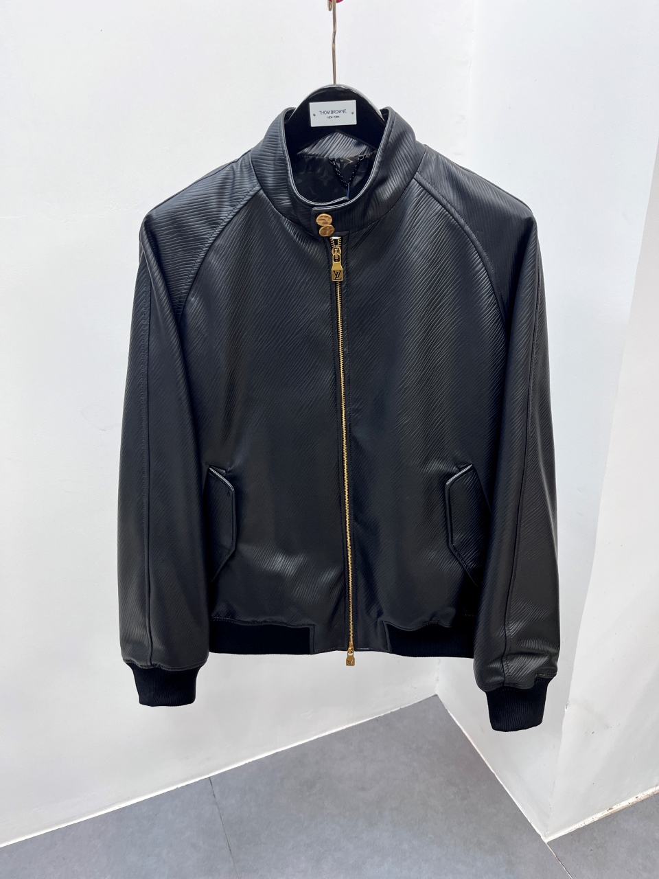 NO:675926,Brand Louis Vuitton Material imported sheepskin Craftsmanship Size 48-56 (special size customization),,louis vuitton,sheepskin,Top Customize119860909品牌路易威登 材质进口绵羊皮 工艺 尺码48-56（特殊尺码定制）,,louis vuitton,sheepskin,Top Customize1,Men's clothing