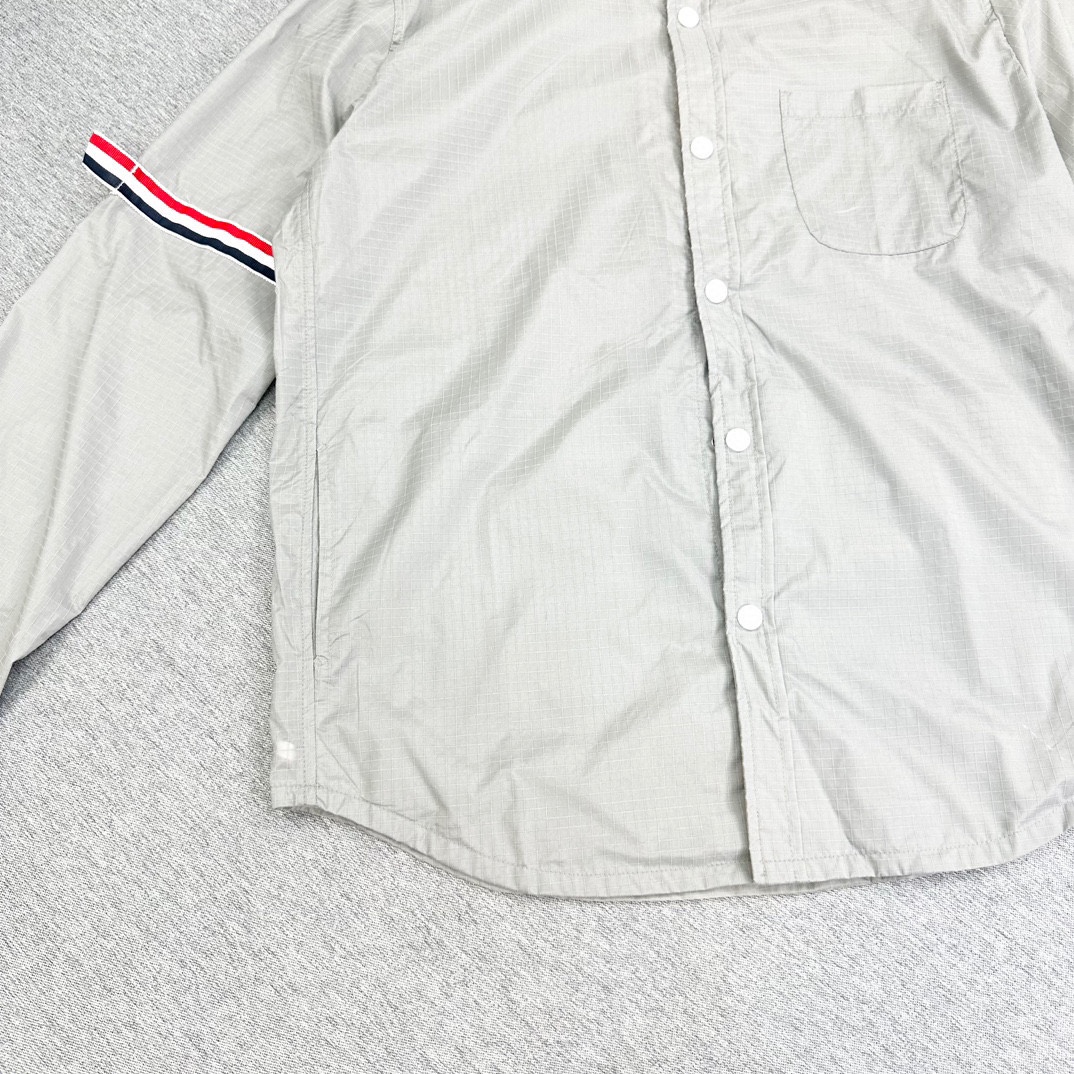 Sunwind Protection Coats: Red, White, Blue Fabric, Custom Dark Grained, Button-Up Design (M-2XL) - 图片 3