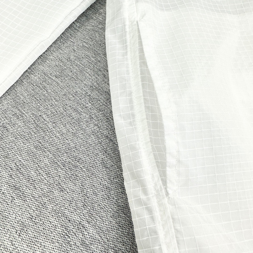 Customized Red, White, and Blue Fabric Coats for Sunwind Protection – Button-Up Decorations, Recommended for All Sizes - 图片 6