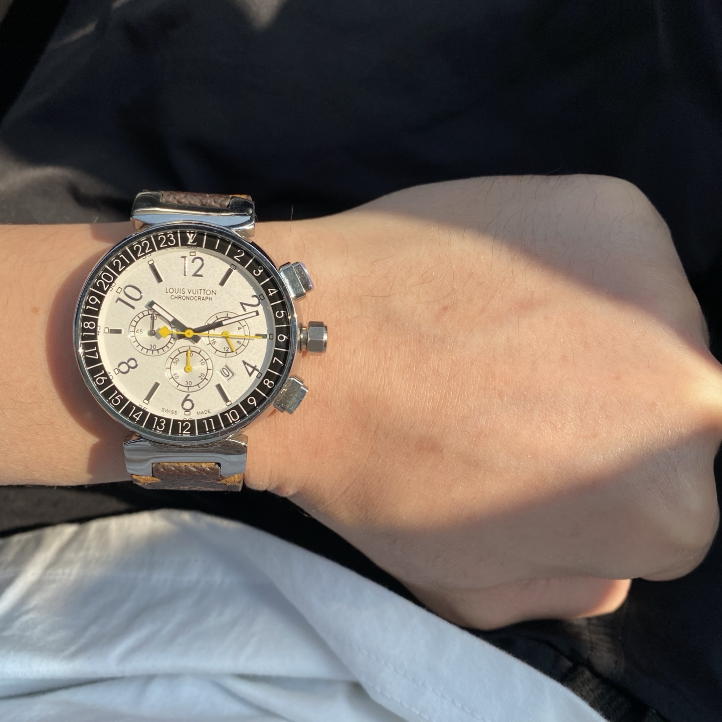 NO:391334,(Nuo)Lv Louis Vuitx, neat and capable design style, fashionable and generous. The counter is one-to-one, all-steel case, beautiful and beautiful. All styles of clothes can match your aura. Size 40mm,,louis vuitton,louis vuitton,louis vuitton19860909(牛货)Lv 路易威x,利落干练的设计风格 时尚大方.专柜一比一精工制作 全钢表壳 上手美美的 各种风格的衣服都可以搭配出属于你的气场.尺寸40mm,,louis vuitton,louis vuitton,Watch