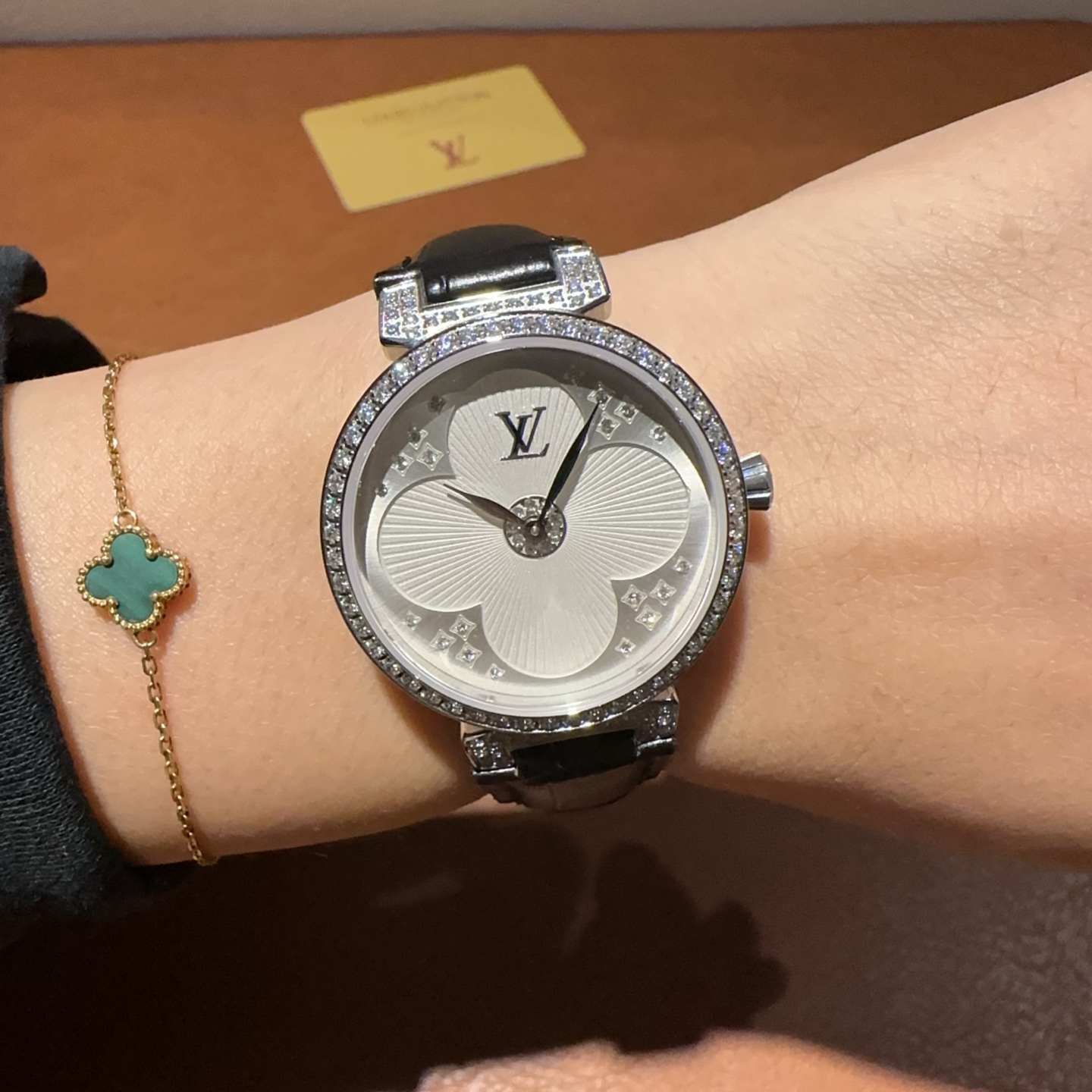 Louis Vuitton Tambour Moon Divine Diamonds Ladies Watch, Quartz Movement 6 i1748849486283 4167 0 4