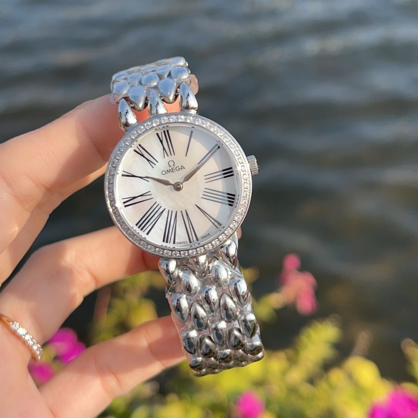 Omega（欧米茄） Style Beige Watches Lookbook Reference image 2