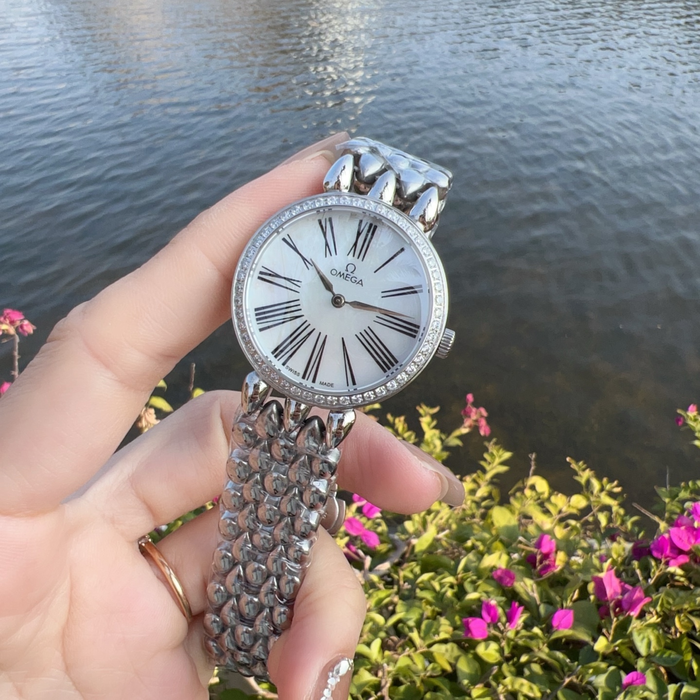 Omega（欧米茄） Style Beige Watches Lookbook Reference image 1