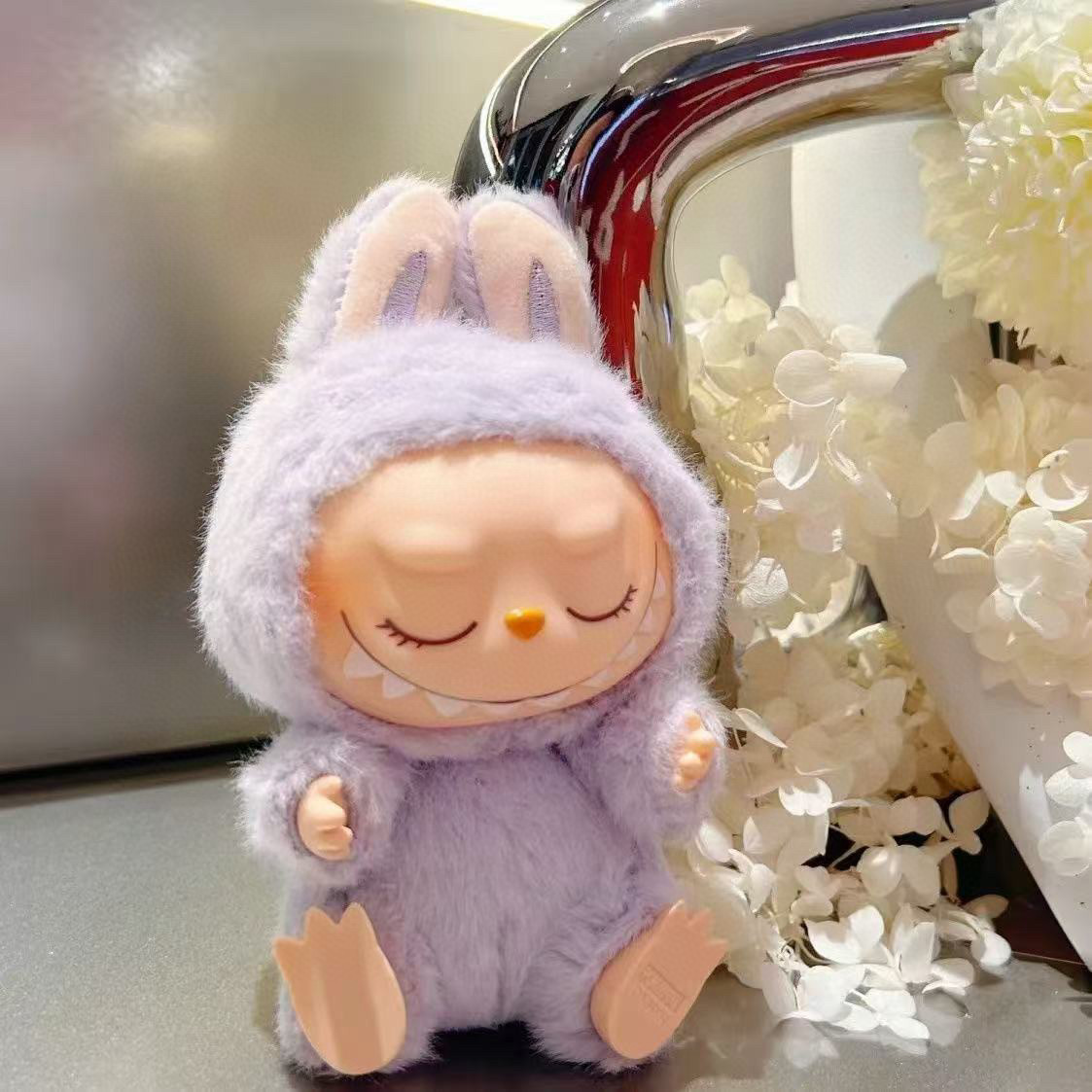 泡泡玛特拉布布labubu第二代2.0版本
一端六盒装 248💰
一共有六只不同款式

