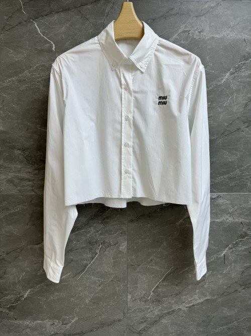 Miu Miu Cropped Cotton Oxford Shirt - Embroidered Logo, Spring/Summer 2025 1 Miu Miu Cropped Cotton Oxford Shirt - Embroidered Logo, Spring/Summer 2025