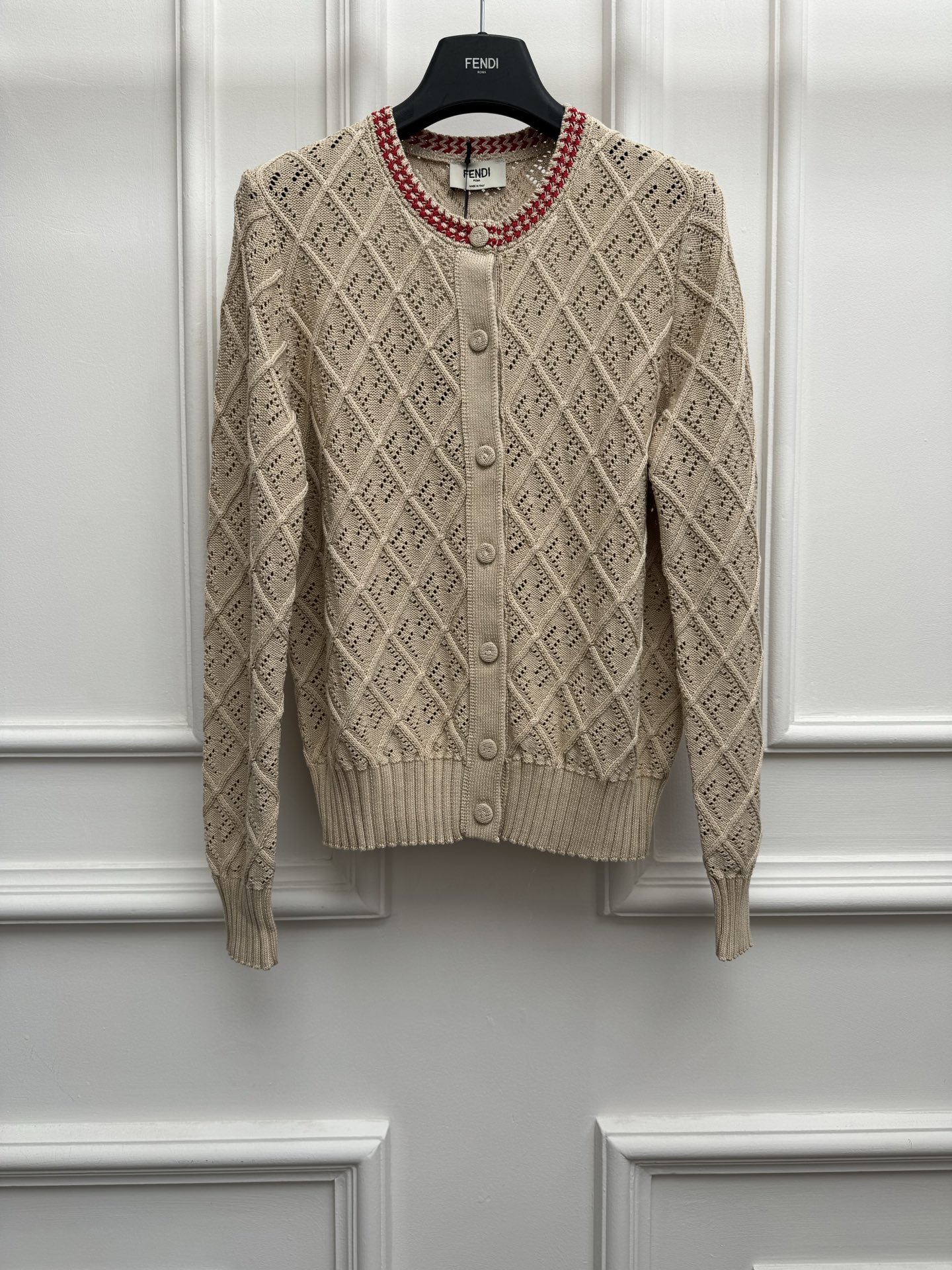 NO:838226,New spring and summer new styles FD hollow knitted cardigan 2026 spring and summer series Round neck contrasting color neckline design Classic double FF letters hollow jacquard pattern Simple and high-end cotton knitted fabric Slim fit The upper body looks slim and elegant Size SML,,19860909春夏新款上新啦 FD镂空针织开衫 2026春夏系列 圆领撞色领口设计 经典双FF字母镂空提花图案 简约高级 棉质针织面料 修身版型 上身显瘦又气质 尺码SML,,,Women's clothing