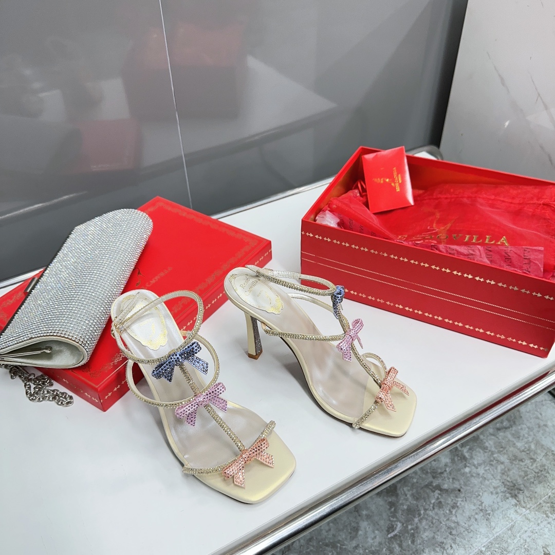 NO:167764,High quality!  R C | s RC classic bow thick medium heel sandals, colorful crystal bows are decorated on the back of the foot, and a colorful bow composed of small rhinestones brings out noble skin. The dazzling coral color jumps out of the back of the foot, perfectly matched with tiny tones crystals and shiny outsoles, bringing out a sweet girlish atmosphere. The new season of CATERINA has launched a new color bow, with dark rhinestones inlaid with low-key luxury light on the back of the foot, with a little casualness and still feminine taste. Imported silk   Creo crystal diamonds on the upper, pearlescent sheepskin inside, original consistent leather sole Size34-42 