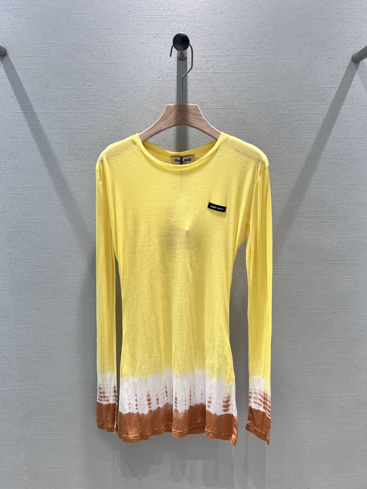 MiuMiu Vêtements T-Shirt Jaune Collection printemps – été Manches longues