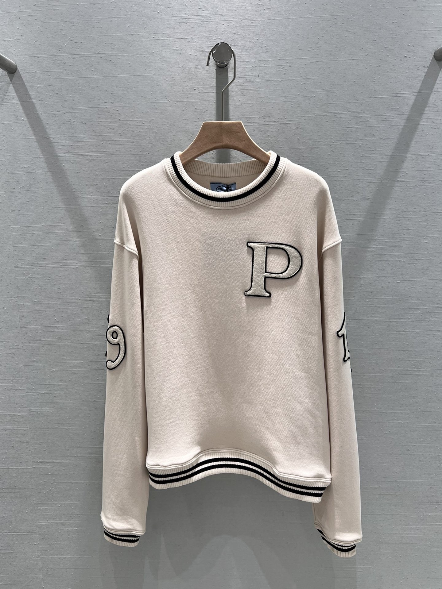 Prada Vêtements Sweatshirts Réplique de haute qualité 1: 1
 épissure Coton Tricot Collection automne – hiver Vintage Pantalons sport