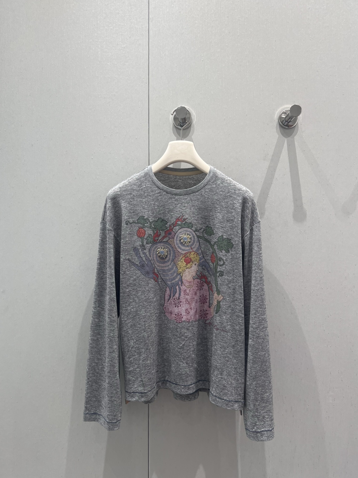 NO:432465,Support replacement GARCON BY GARCON 25Ss spring and summer new style Shenniao Youth Wool Blended Printed Lightweight Long Sleeve T-shirt | Exclusive high-end production!  A long-sleeved T-style photo shoot that makes a great comedy!  Full of fashion sense!  The details are exquisitely crafted, classic and pleasing to the eye, make people want to have a classic round neck design that is simple and easy to wear, and it attracts a lot of attention when walking on the street!  The feeling of youthful and vibrant S/M/L live details pictures, tees, t-shirt, alexander wang19860909支持换款 GARCON BY GARCON 25Ss春夏新款 神鸟少年羊毛混纺印花轻薄长袖T恤丨独家高版出品！出街拍照非常出片的一款长袖T！时髦感十足！细节做工精致 经典又耐看让人一看就想拥有经典的圆领设计简洁好穿 走在街上吸睛度满分！青春又活力的感觉现货发售S/M/L实拍细节图,,tees，t-shirt,alexander wang,Women's clothing