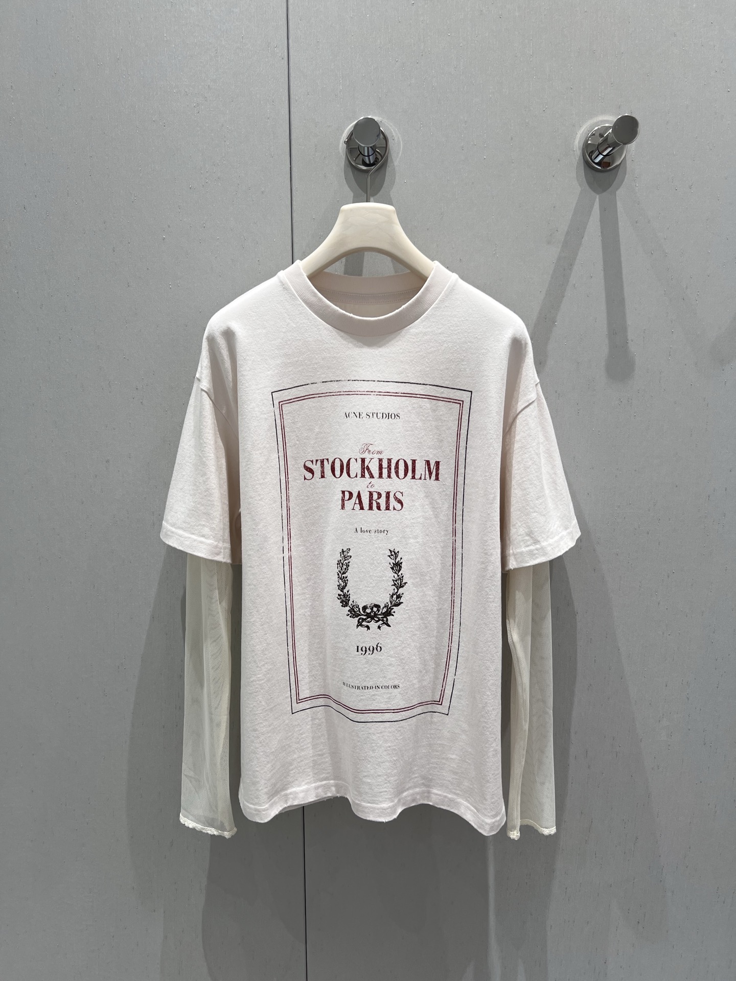 NO:433835,Support replacement Acne Studio*s 25Fw early autumn new style retro logo printed loose fake two-piece long-sleeved mesh T-shirt | Exclusive high-end production!  This fake two pieces have been really popular in recent years. The clothes are the least picky to wear. You can wear them all the time as long as you like them. The upper body is clean and tidy and refreshing!  Perfect workmanship quality depends on the details. S/M/L real photos of S/M/L are available in stock, acne studios, tees, t-shirt, alexander wang19860909支持换款 Acne Studi*s 25Fw早秋新款 复古徽标印花宽松假两件长袖网纱T恤丨独家高版出品！这种假两件近年来真的太火 衣服最不挑人穿,只要你喜欢可以一直穿,上身干净整洁有一种清爽！完美做工品质看细节.现货发售S/M/L实拍细节图,,acne studios,tees，t-shirt,alexander wang,Women's clothing