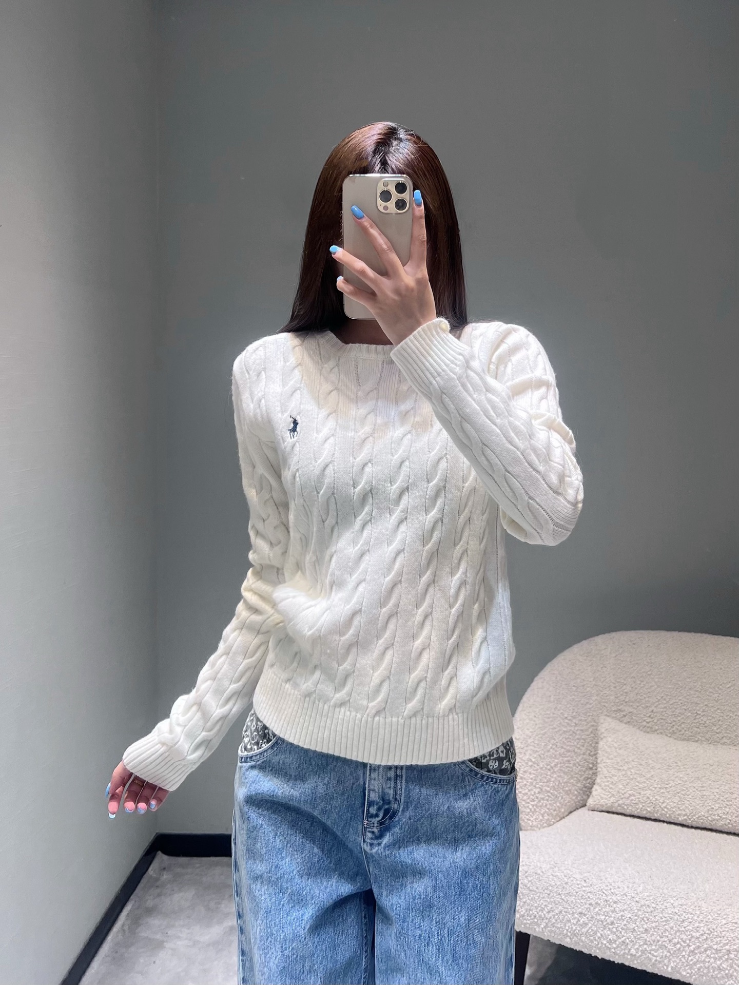 NO:547759,Ralph Laur** 2025FW autumn and winter new product series // Lalph Laurlun rope sweater retro American twisted pullover sweater, customized YB wool blend, delicate and soft fabric, minimalist logo design, another classic old money style, a versatile style for daily travel, easy to control during commuting occasions.smL,,loro piano, sweaters, alexander wang19860909Ralph Laur** 2025FW秋冬新品系列//拉夫劳lun绞花毛衣复古美式麻花纹套头毛衣,定制YB羊毛混纺,面料细腻柔软,极简小logo设计,又是一款经典老钱风,单日常出街的百搭款,通勤场合轻松拿捏.smL,,loro piana,sweaters,alexander wang,Women's clothing