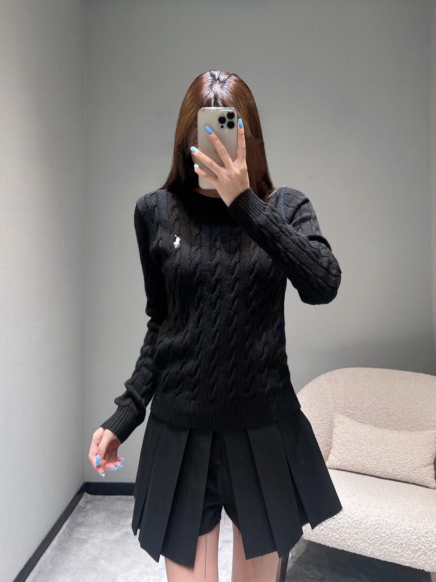 NO:547768,Ralph Laur** 2025FW autumn and winter new product series // Lalph Laurlun rope sweater retro American twisted pullover sweater, customized YB wool blend, delicate and soft fabric, minimalist logo design, another classic old money style, a versatile style for daily travel, easy to control during commuting occasions.smL,,loro piano, sweaters, alexander wang19860909Ralph Laur** 2025FW秋冬新品系列//拉夫劳lun绞花毛衣复古美式麻花纹套头毛衣,定制YB羊毛混纺,面料细腻柔软,极简小logo设计,又是一款经典老钱风,单日常出街的百搭款,通勤场合轻松拿捏.smL,,loro piana,sweaters,alexander wang,Women's clothing