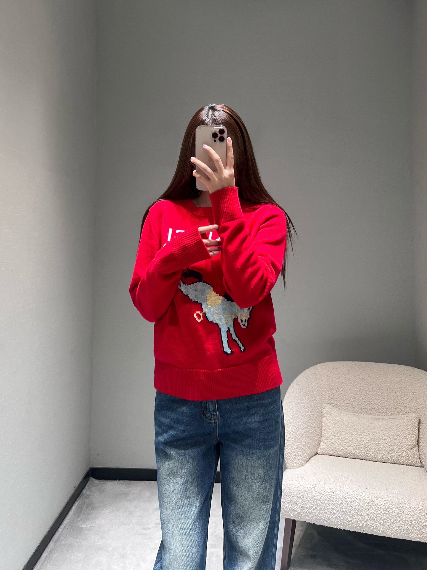 NO:694161,Guc*i26SS early spring new product series // Jacquard pony sweater with GG letters and jumping pony pattern knitted with jacquard craftsmanship, super lively and cute, the red tone is warm and festive, a must-have for festivals; the round neck version is matched with cute patterns, adding a sense of playfulness and sophistication. SML,, gucci, sweaters,19860909Guc*i26SS早春新品系列//提花小马毛衣GG字母、跳跃小马图案针织提花工艺,超活泼可爱,正红色调热烈喜庆,节日穿搭必备；圆领版型搭配可爱图案,增添了俏皮与精致感.SML,,gucci,sweaters,,Women's clothing