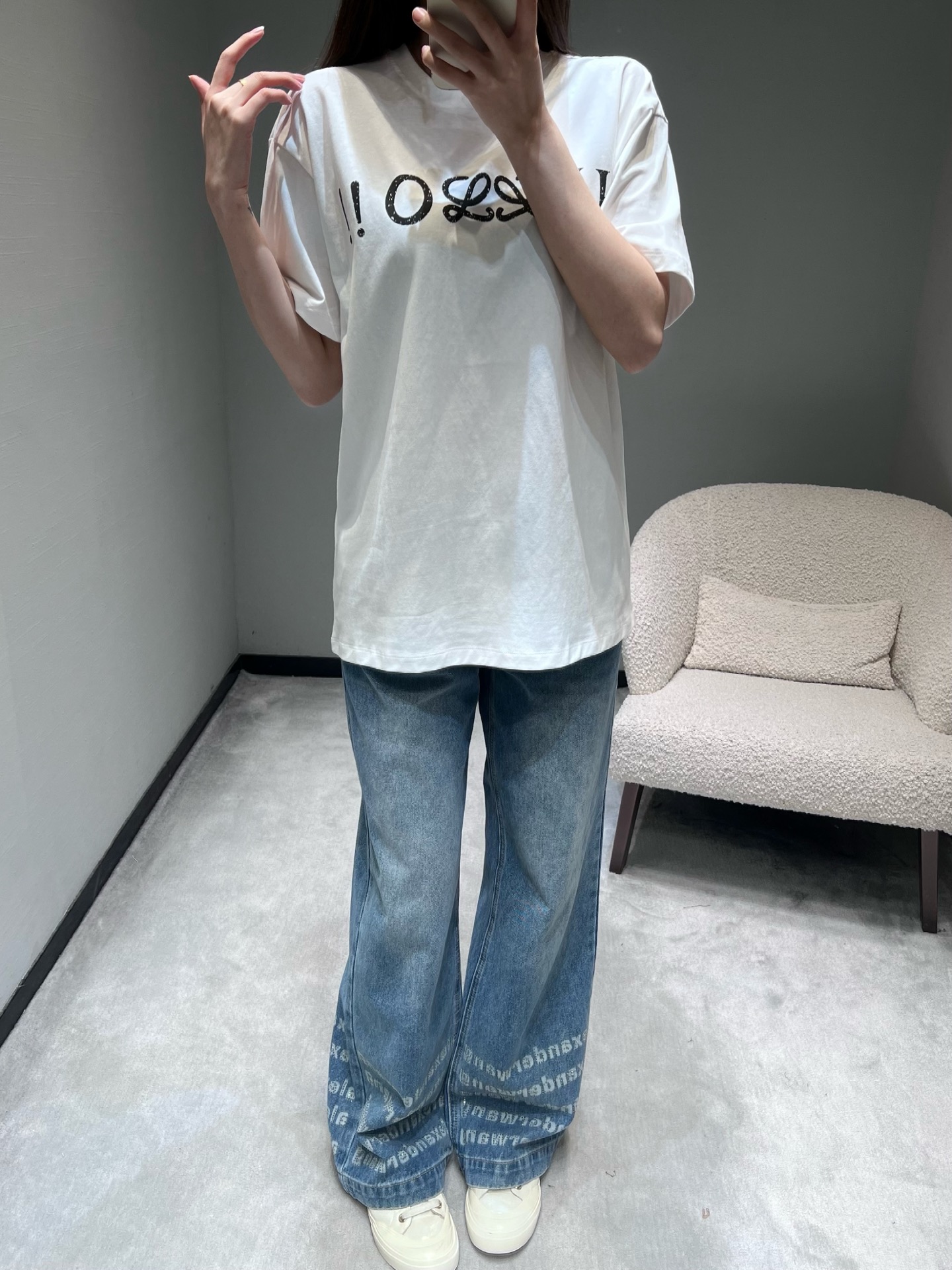 로에베 레터 프린트 반팔 티셔츠 26 SS 상세 이미지 8