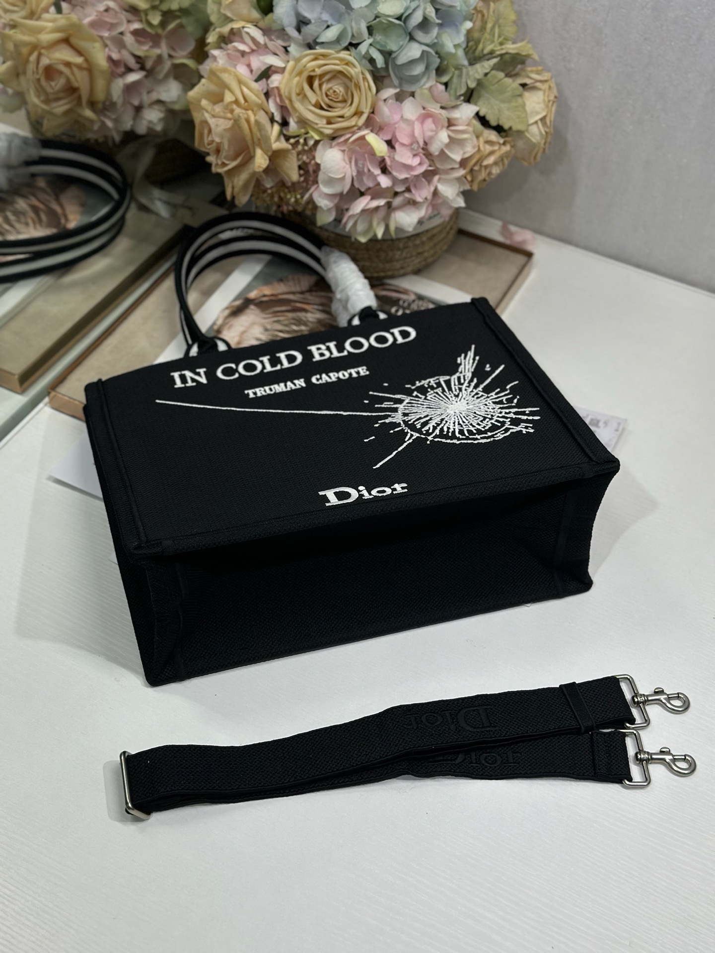 Dior Dior book tote 购物袋