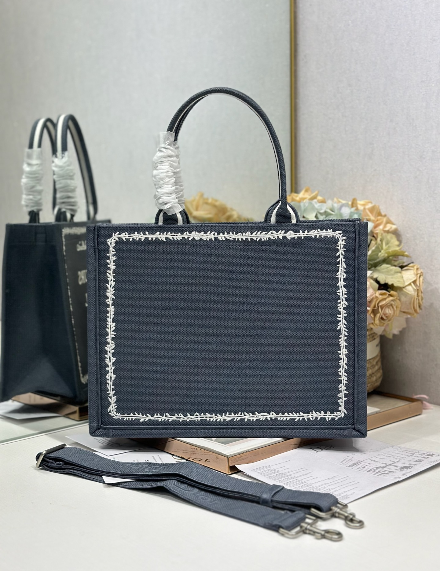 Dior Dior book tote 购物袋