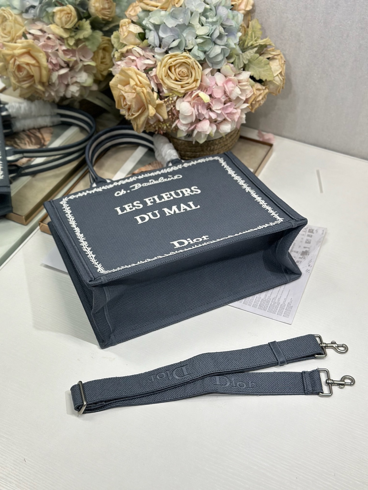 Dior Dior book tote 购物袋