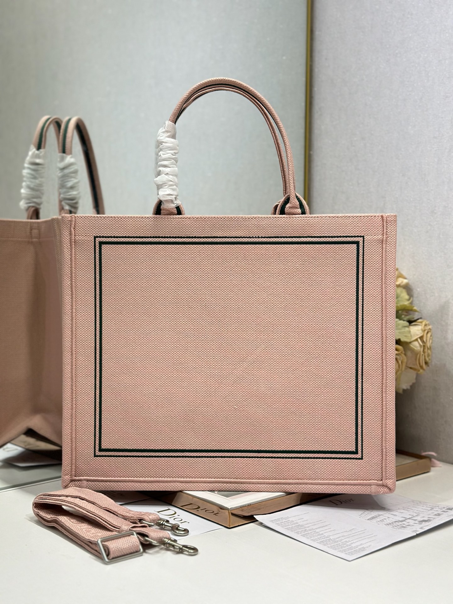 Dior Dior book tote 购物袋