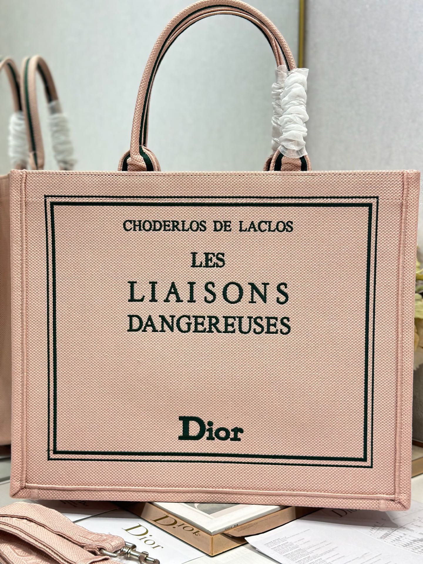 Dior Dior book tote 购物袋