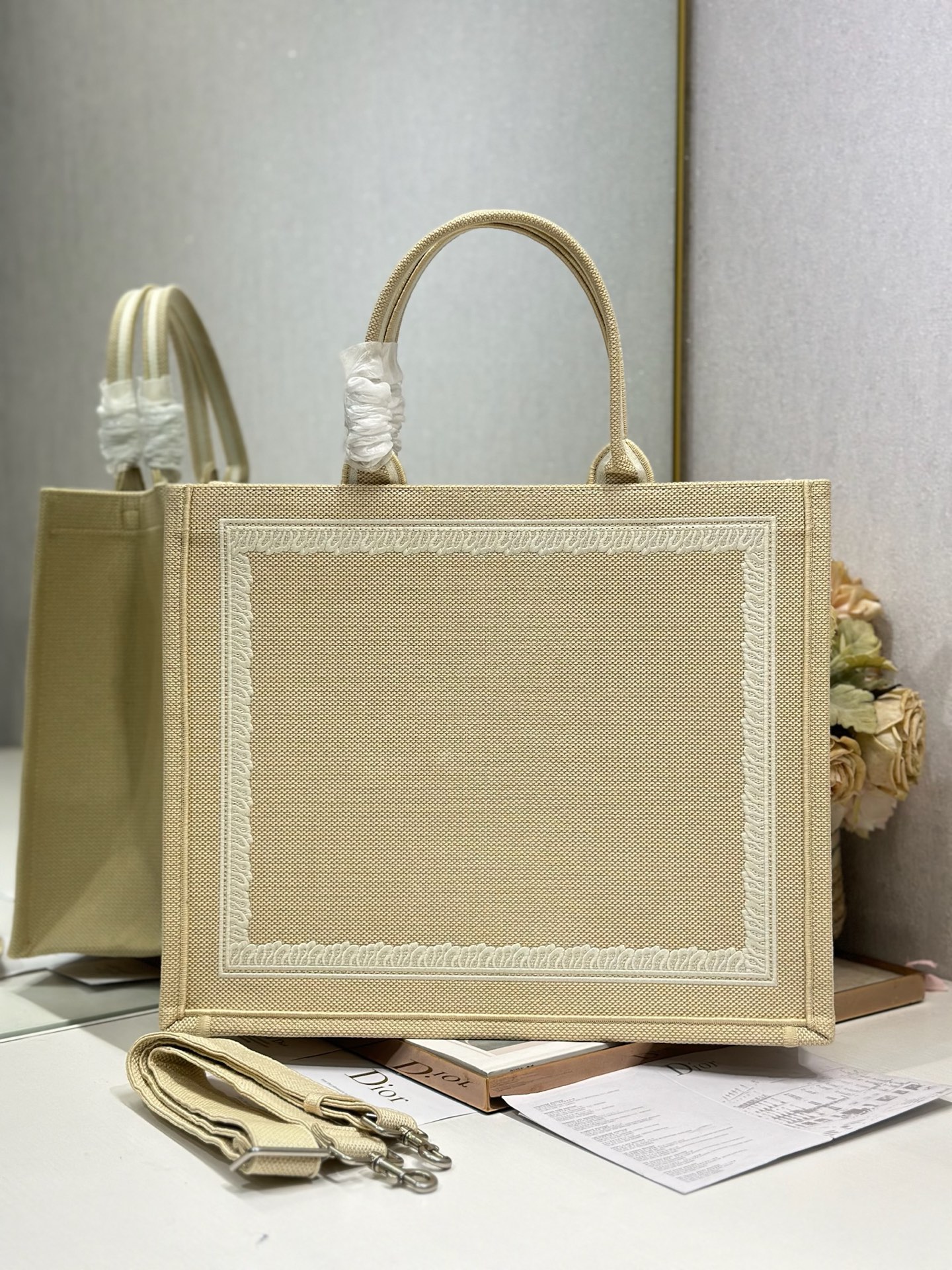 Dior Dior book tote 购物袋