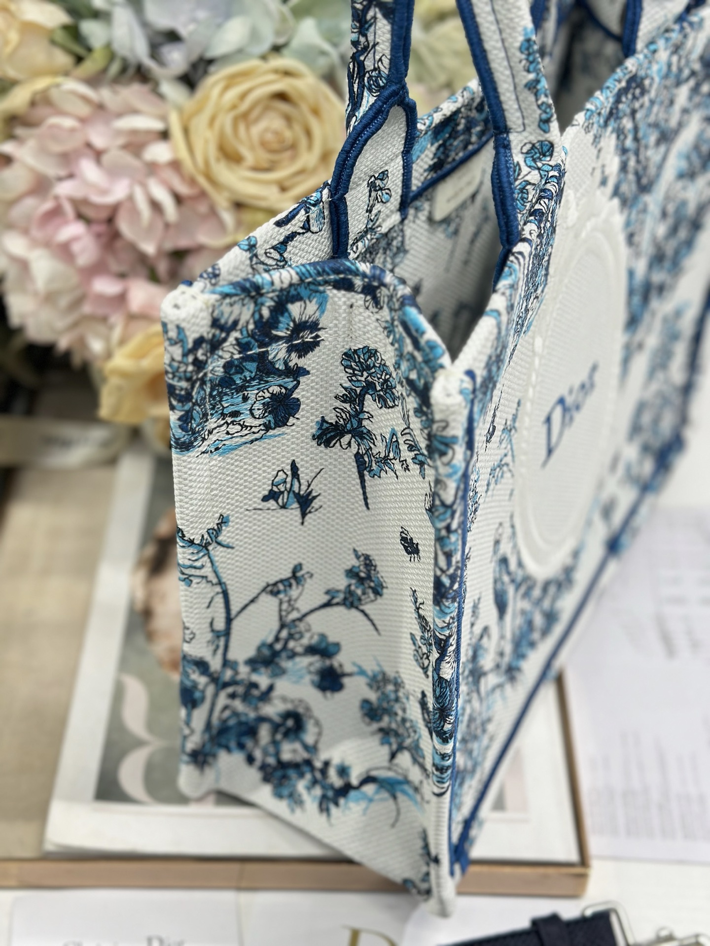 Dior Dior book tote 购物袋