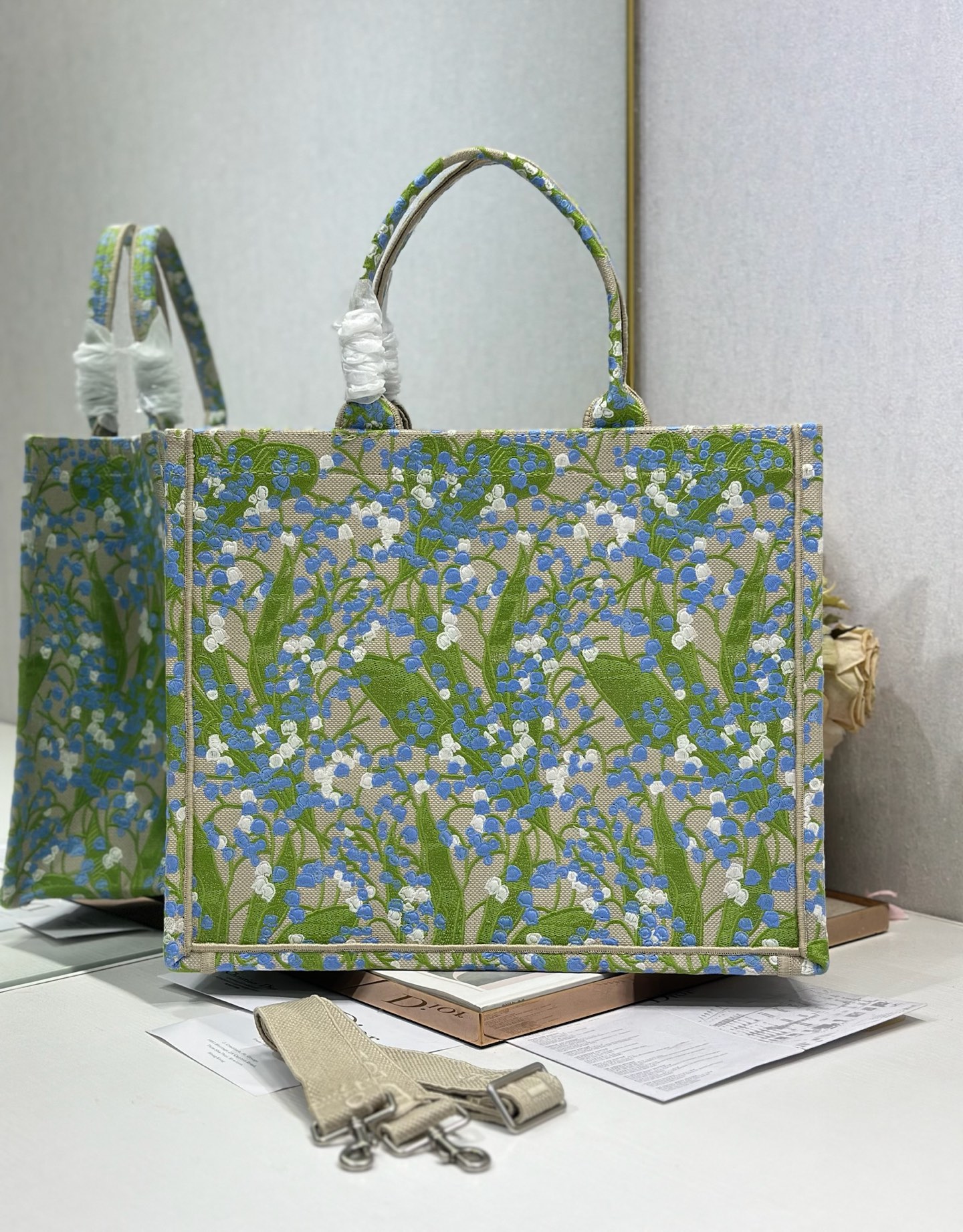 Dior Dior book tote 购物袋