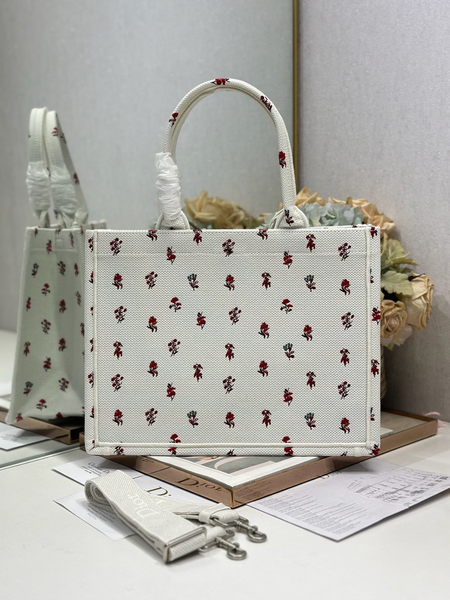 Dior Dior book tote 购物袋