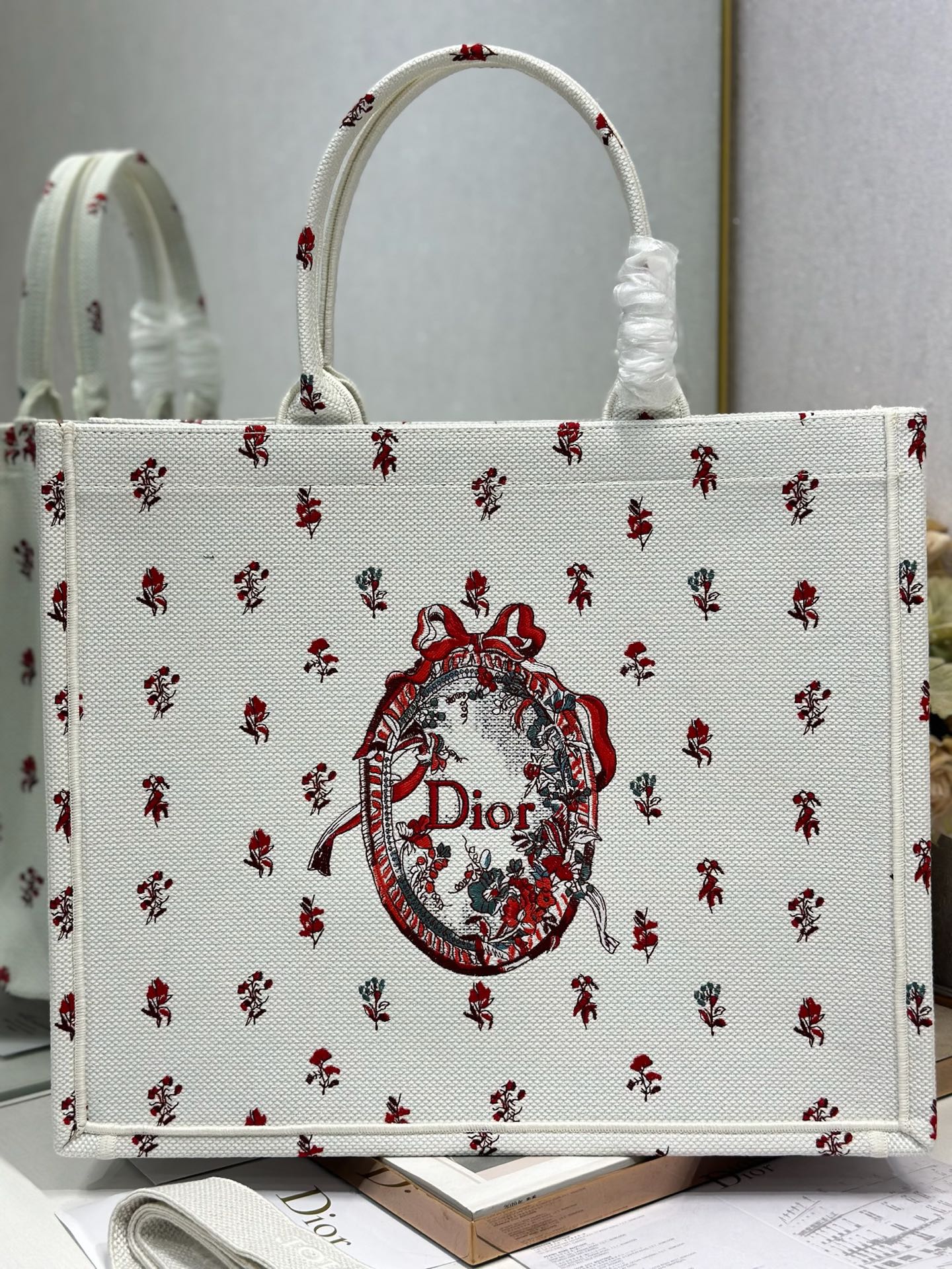 Dior Dior book tote 购物袋