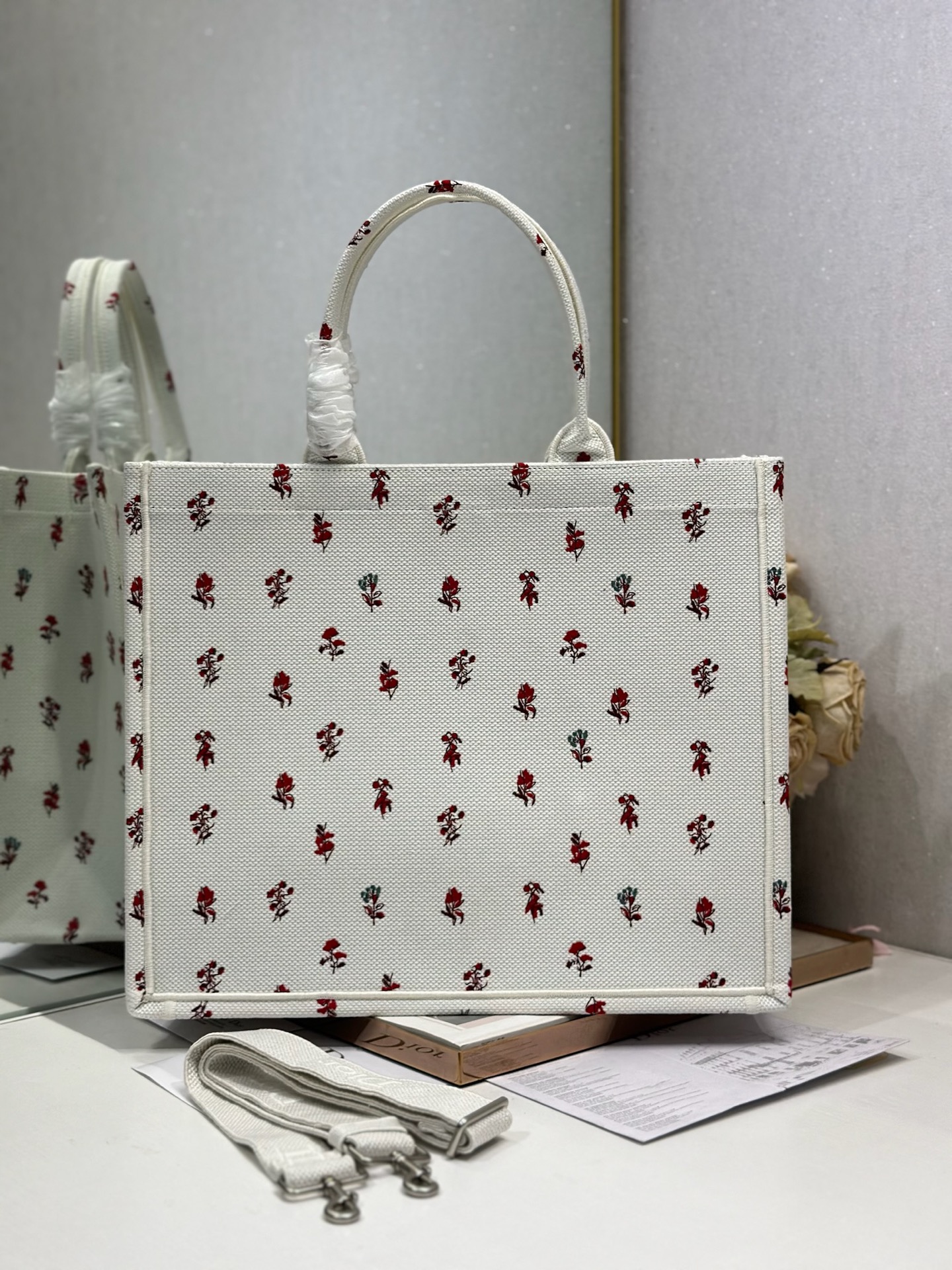 Dior Dior book tote 购物袋
