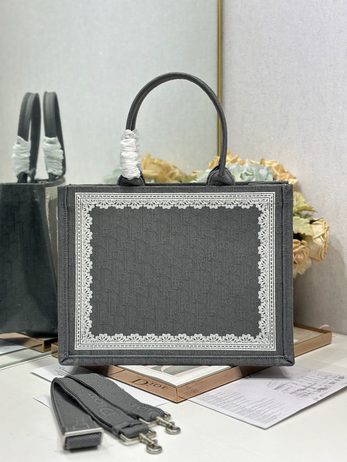Dior Dior book tote 购物袋