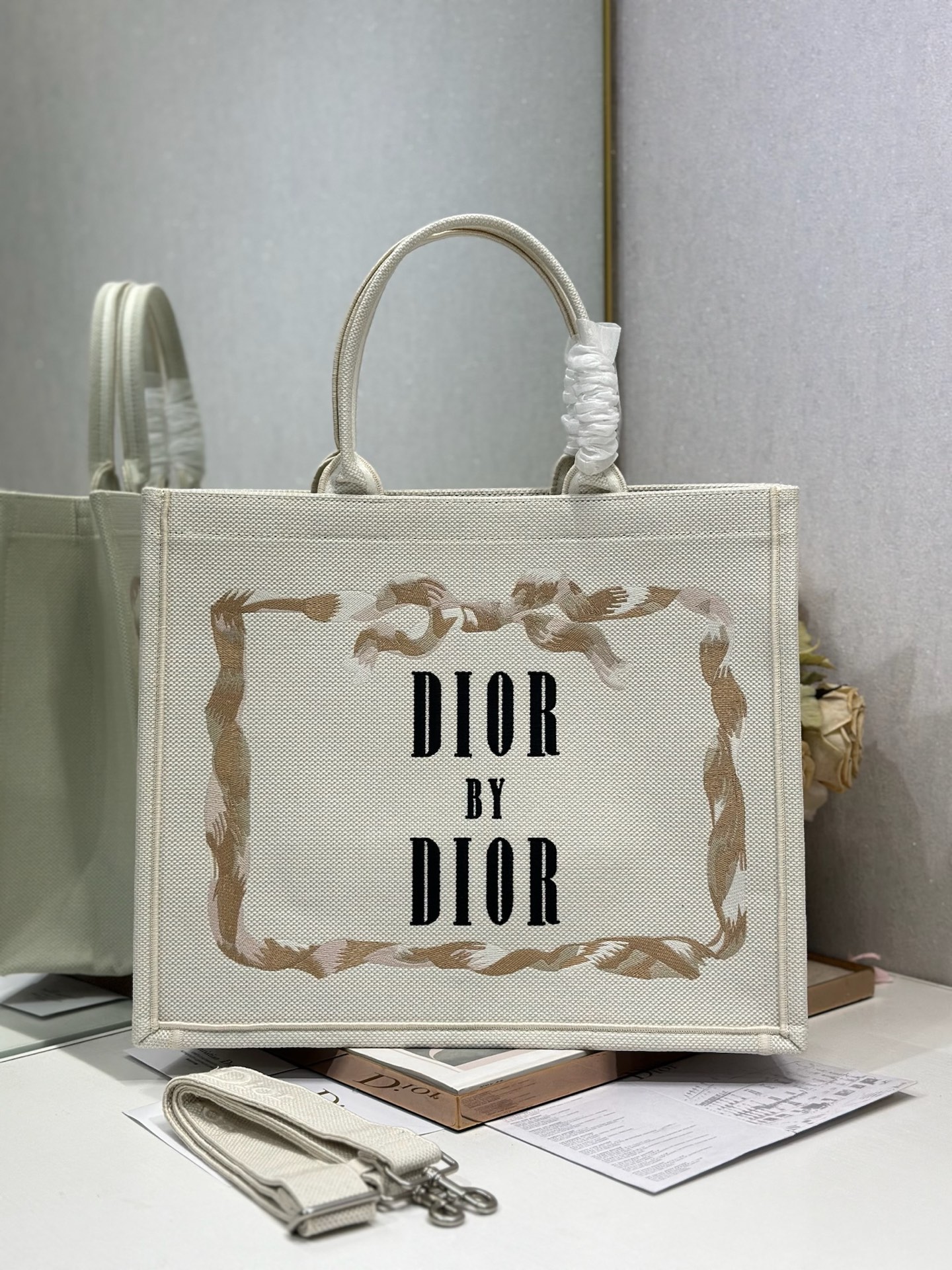 Dior Dior book tote 购物袋