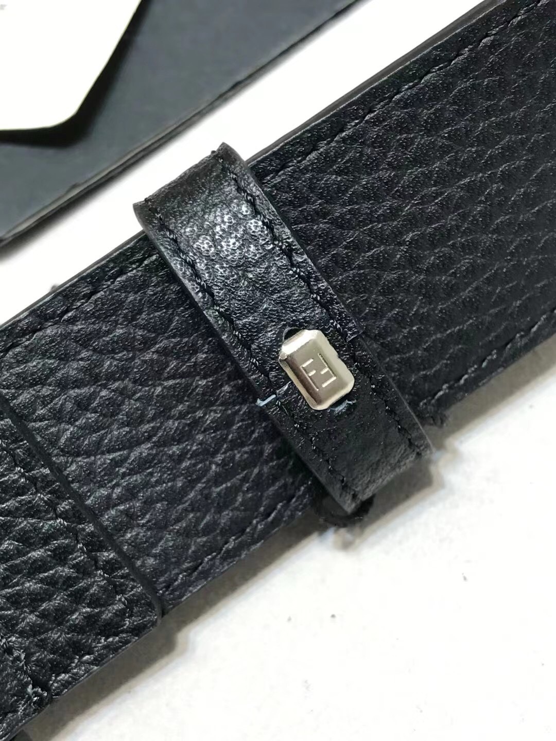 💯💯F 家 新款 宽35MM  F标志造型皮带，支持NFC针扣式钢环带扣，进口双面荔枝纹小牛皮搭配制成，