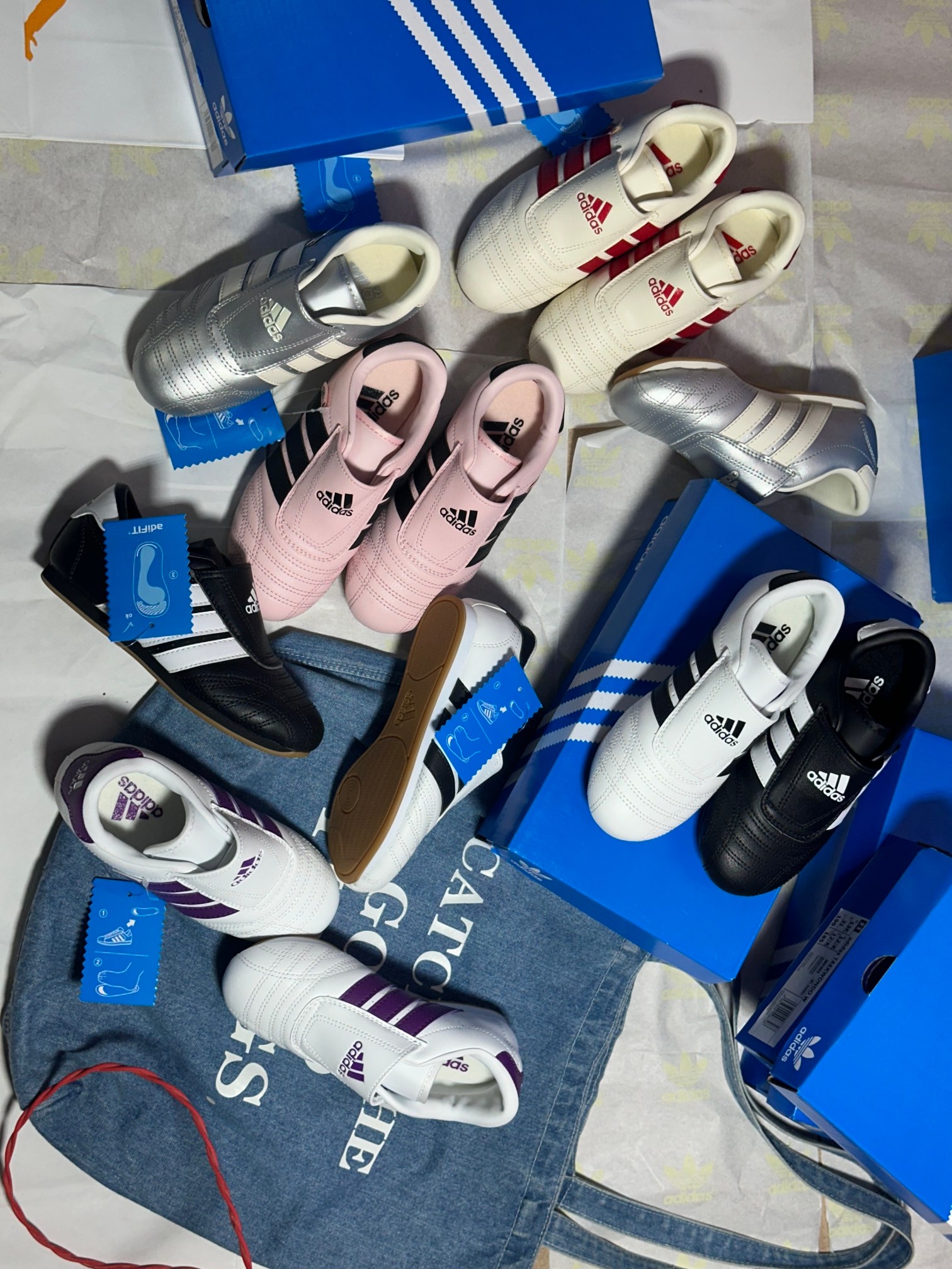 图片[6]-📷实拍细节–原相机直出原图 独家阿迪跆拳道童鞋新款，经典黑色🖤，永远经典的配色，随便搭配任何裤子，回头率拉满💯-选品中心