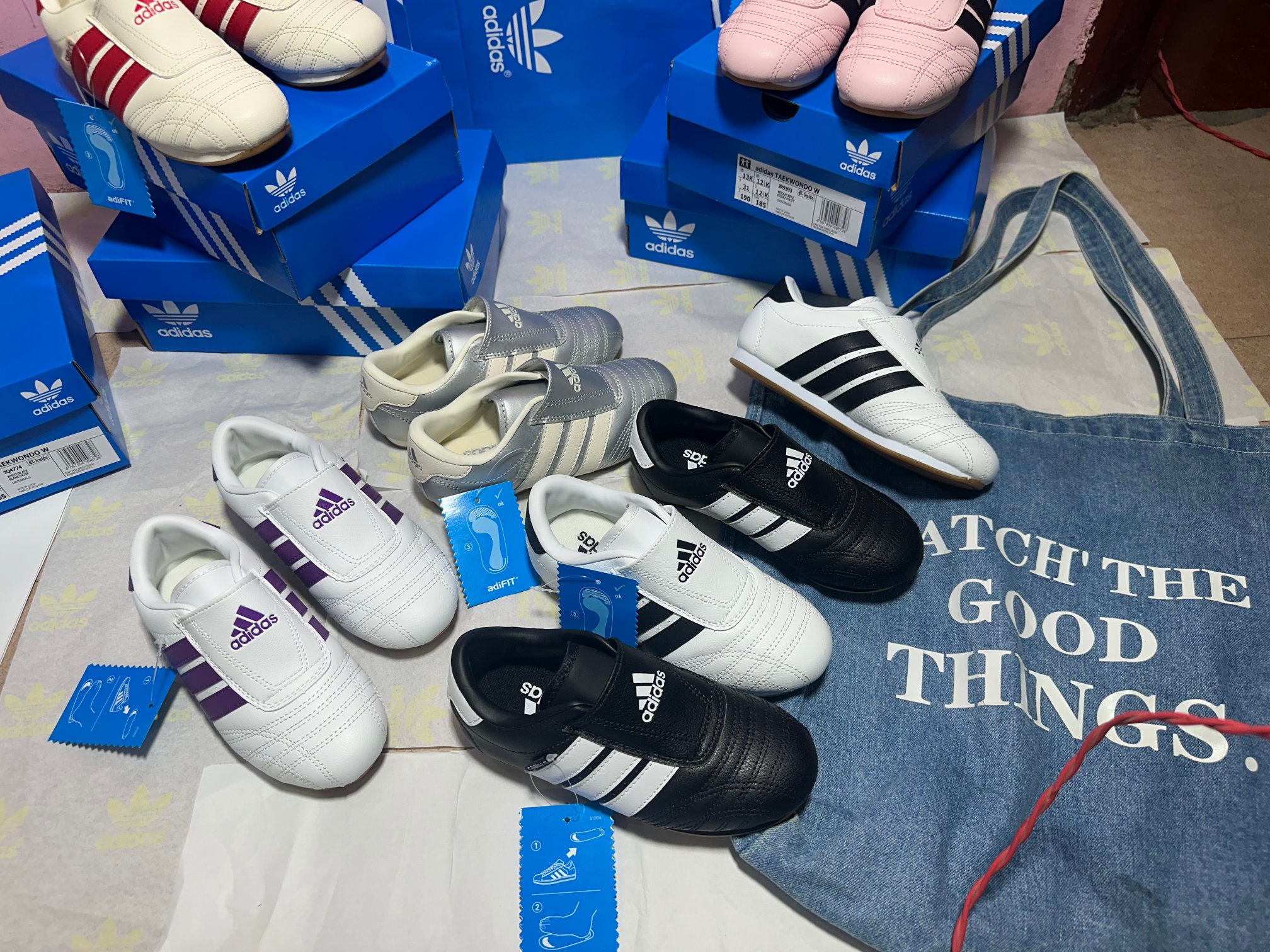 图片[8]-📷实拍细节–原相机直出原图 独家阿迪跆拳道童鞋新款，经典黑色🖤，永远经典的配色，随便搭配任何裤子，回头率拉满💯-选品中心