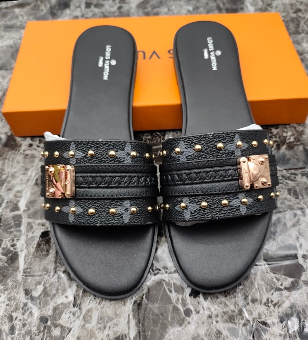 Louis Vuitton Lock It Flat Sandals for Women, Designer Slides Summer Shoes 3 a1742558716727 1410