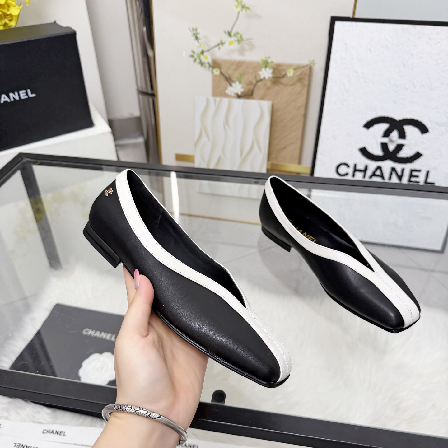 Chanel Style Leather Women's Shoes Lookbook Reference image 1