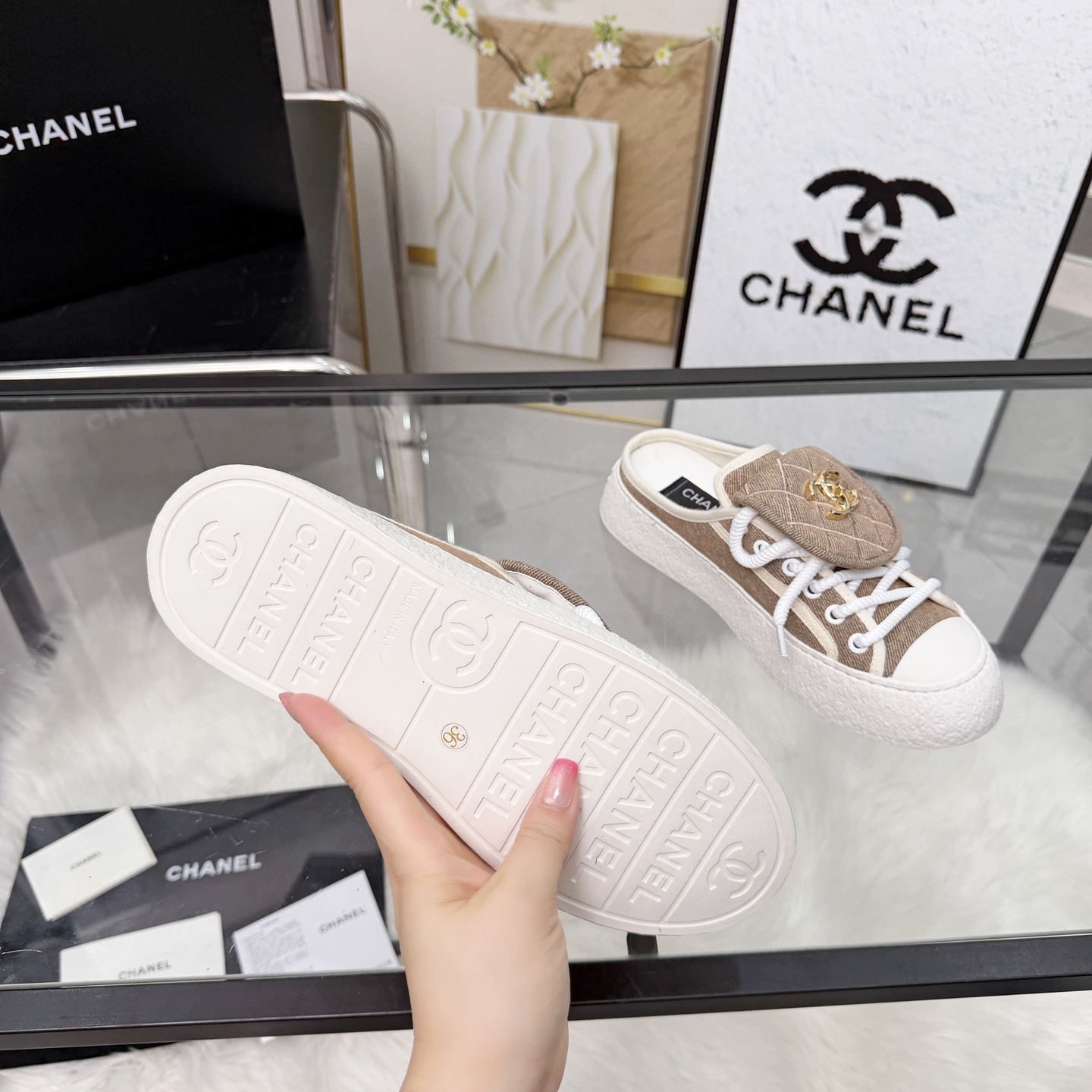 Chanel Style Leather Women's Shoes Women's Shoes Women's Shoes detail image 9 from source 784054
