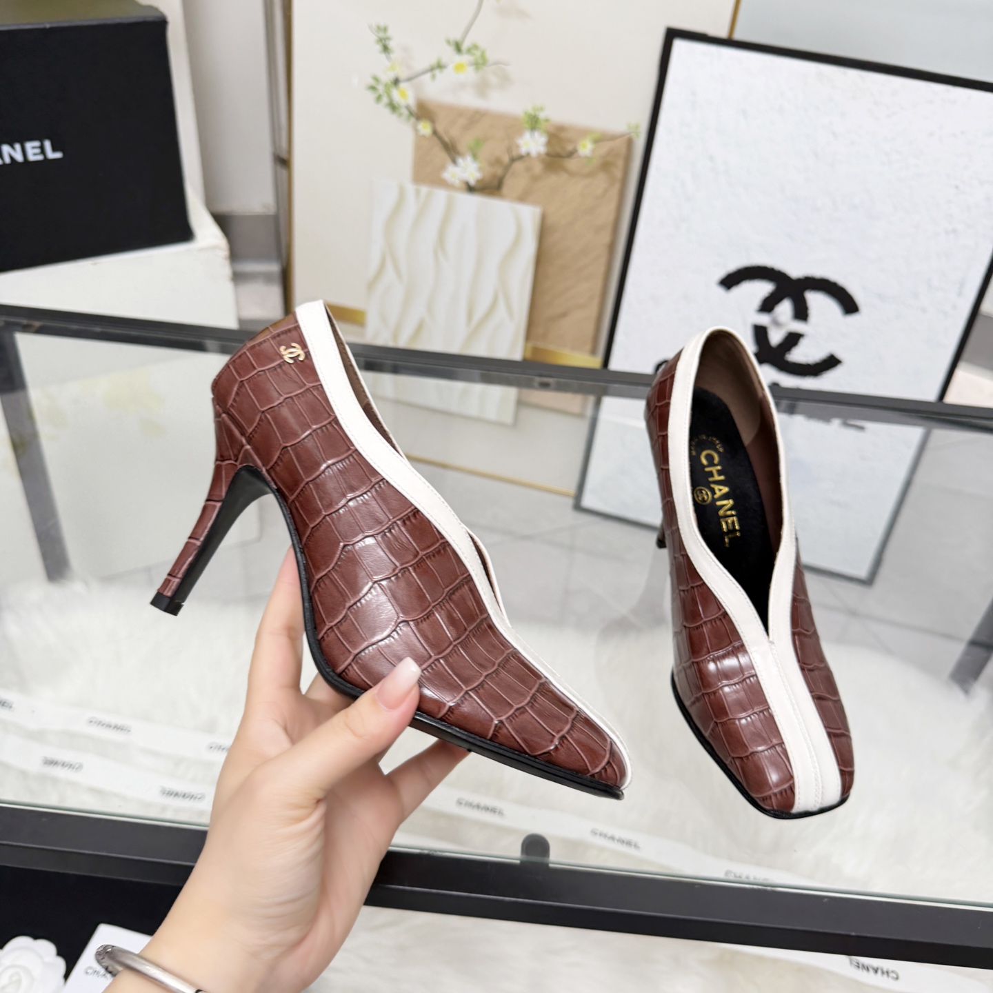 Chanel Style Beige Leather Women's Shoes Lookbook Reference image 1