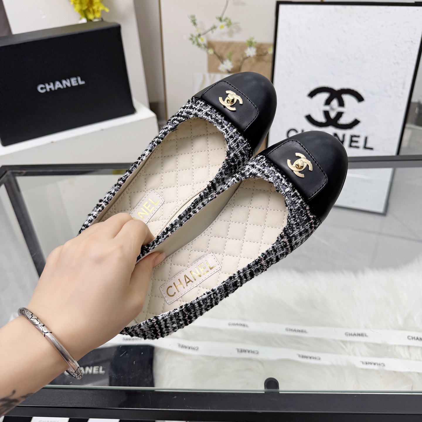 Chanel Style Leather Women's Shoes Women's Shoes Women's Shoes detail image 6 from source 784136