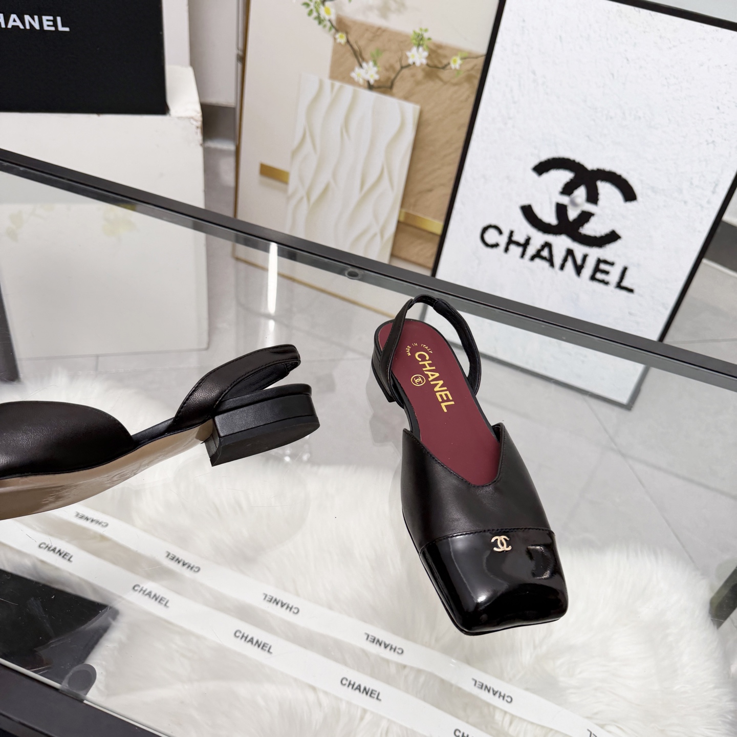 Chanel Style Leather Women's Shoes Women's Shoes Women's Shoes detail image 2 from source 784188