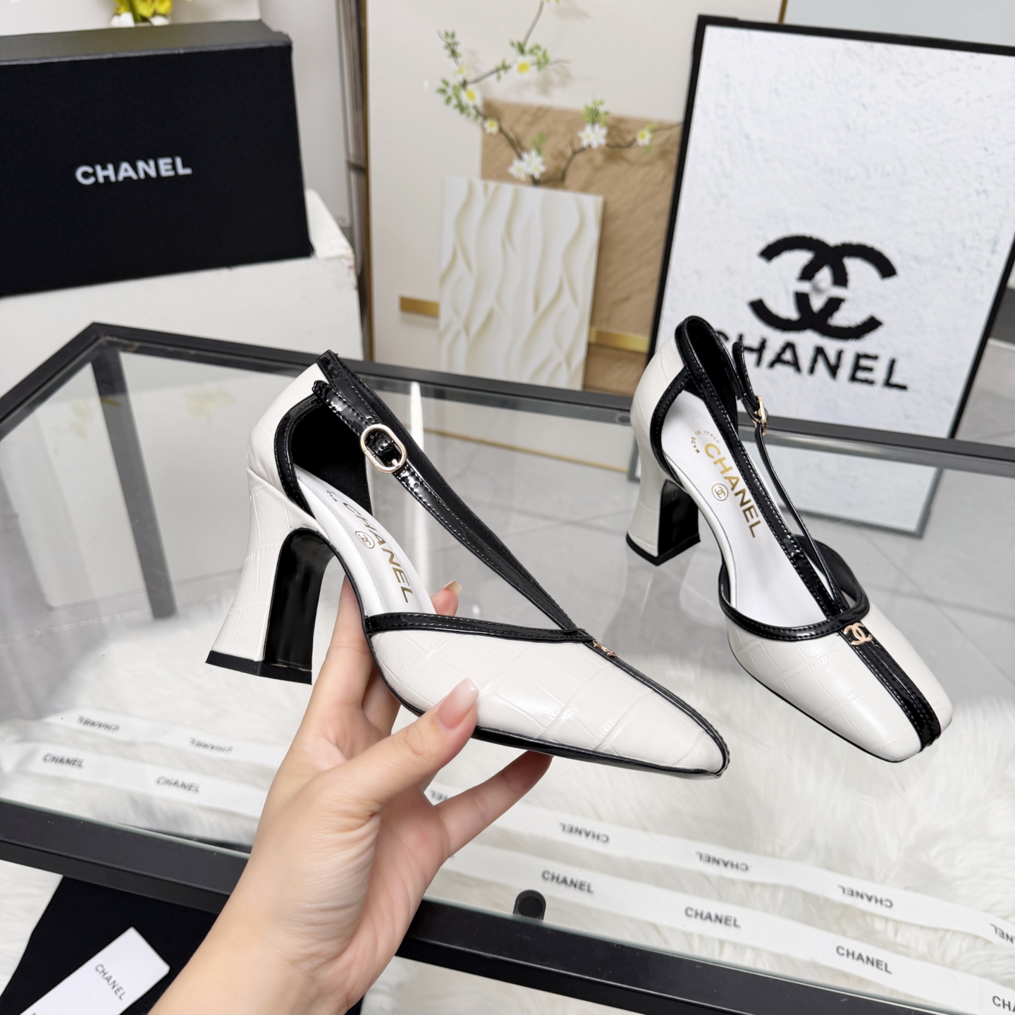 Chanel Style Beige Leather Women's Shoes Women's Shoes Women's Shoes detail image 1 from source 784190